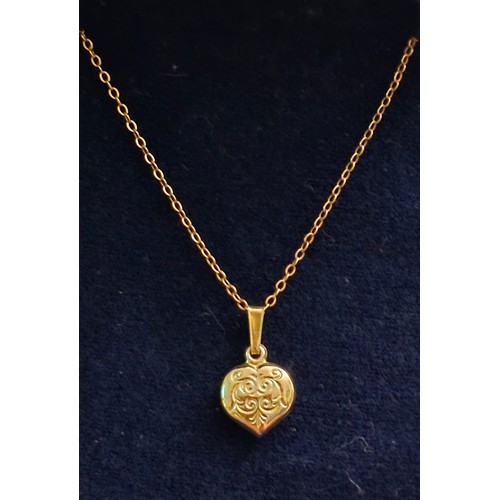 5 - 9ct gold necklace and heart 9ct pendant 1.05 grams