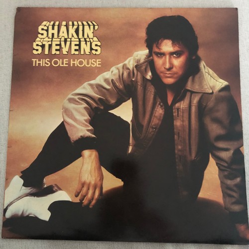 3259 - Shakin’ Stevens. This ole house. Epic EPC 84985