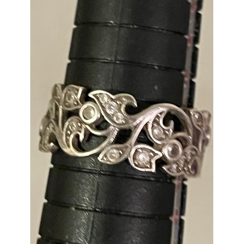 16 - .925 silver ornate ring. Size Q