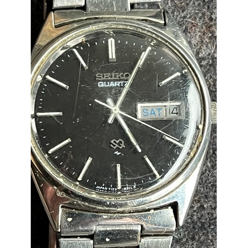 143 - Seiko quartz watch