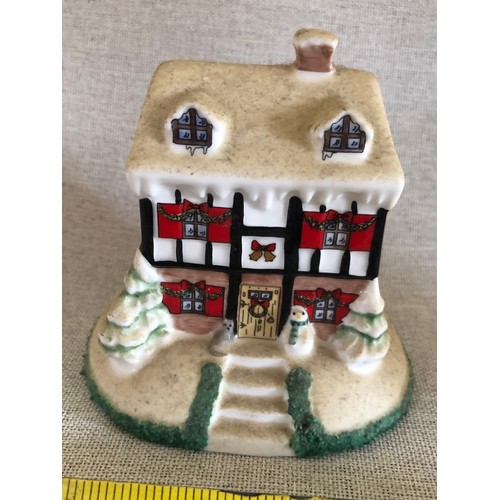 605 - Coalport Christmas Lodge. Limited edition No. 1590 of 2000 Modelled by Jenny Oliver.