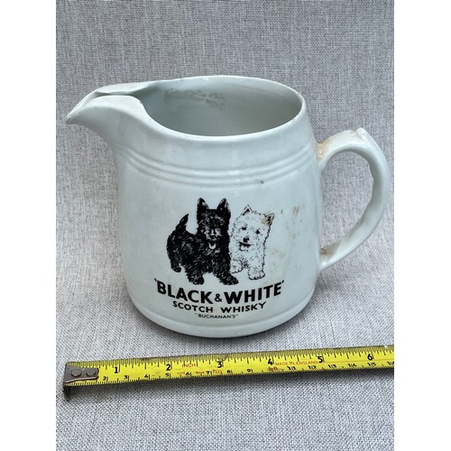 700 - Black & White Scotch Whisky Buchanan's Jug by Wade