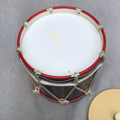 705 - Kings own Scottish Borderers Plastic Drum Ice bucket. By regimental replicas.