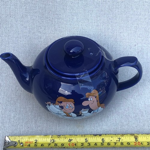 714 - Tetley tea folk Teapot. Partial loss of transfer by Wade.