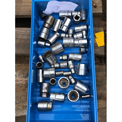 MOD - Box of 40No. Mixed sockets.