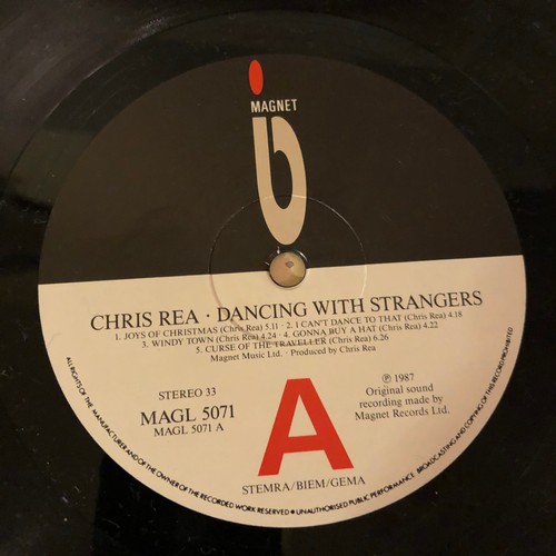 2224 - Chris Rea. Dancing with strangers. MAGL 5071