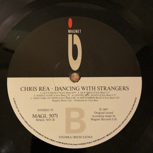 2224 - Chris Rea. Dancing with strangers. MAGL 5071