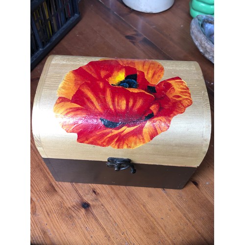 188 - Wooden box with complete set of hand painted pebble dominoes.