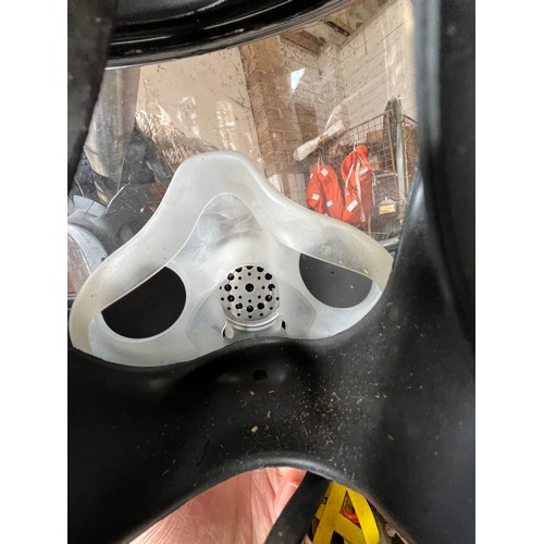 1468 - MOD - Rubber gas mask