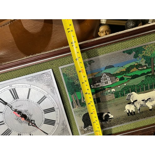 126 - Quartz clock with farm scene