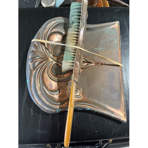 249 - Antique copper Victorian dustpan and brush