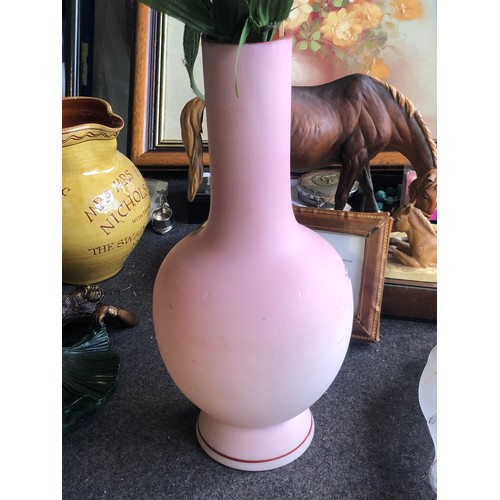 592 - Victorian art Nouveau pink hand painted vase with snap pontil and closed base