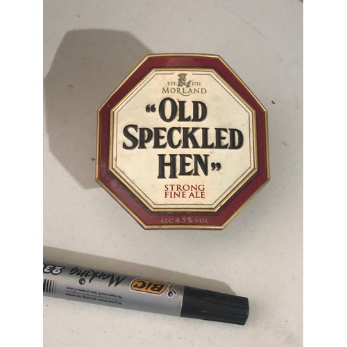 793 - Old Speckled Hen pump badge