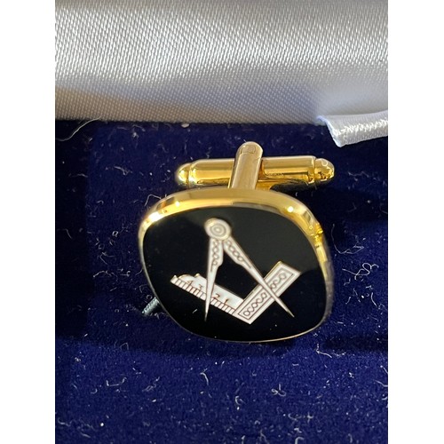 858 - Masonic cuff links. Boxed