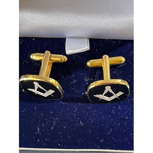 858 - Masonic cuff links. Boxed