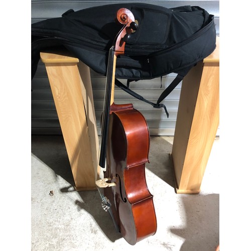 1191 - 1/2 size students Cello.