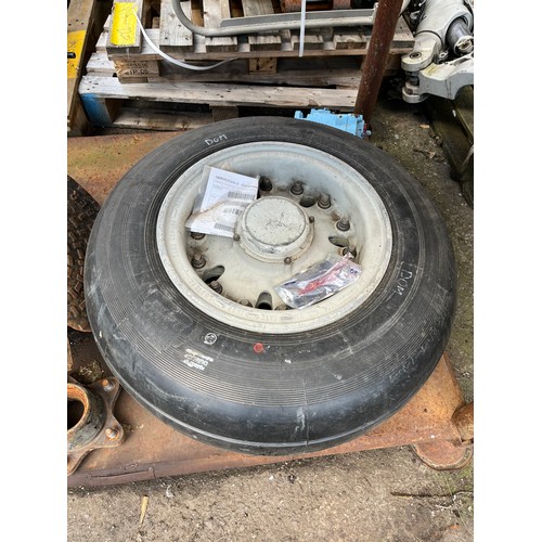 1470 - MOD - Wheel and tyre for Tornado GR.4 fighter in serviceable condition