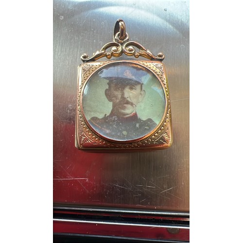 Photo locket with 9K gold front, back and frame with rolled gold ...