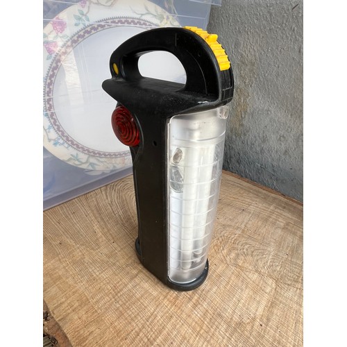 26 - Uniross CH8858 Rechargable work light
