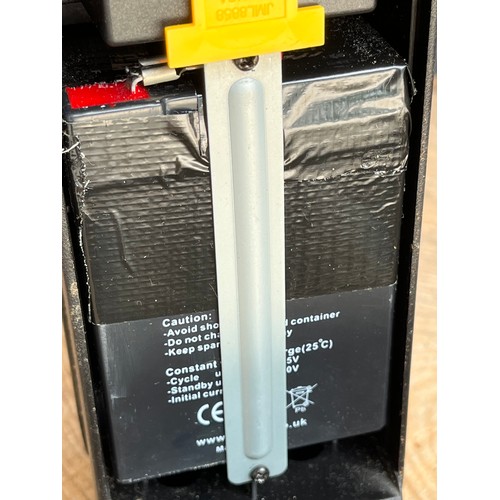 26 - Uniross CH8858 Rechargable work light