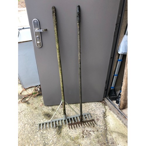 56 - 2 garden racks