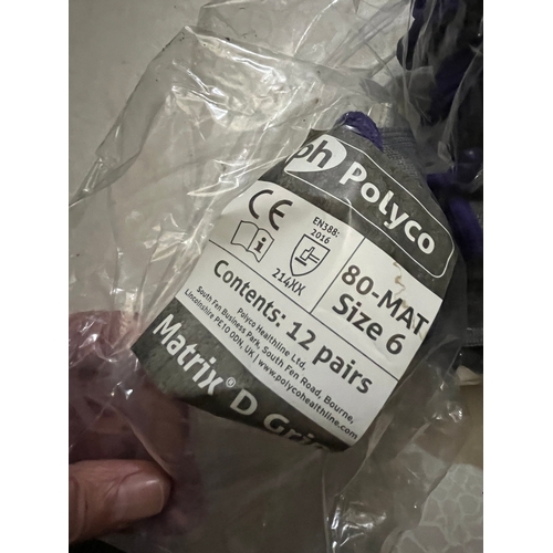 125 - Grey grippy work gloves