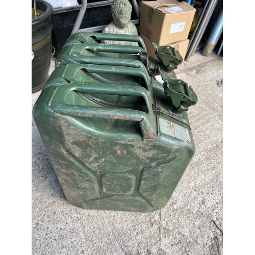 165 - 1x good 20L jerry can c2021