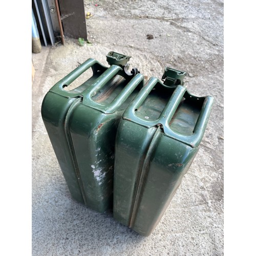 165 - 1x good 20L jerry can c2021
