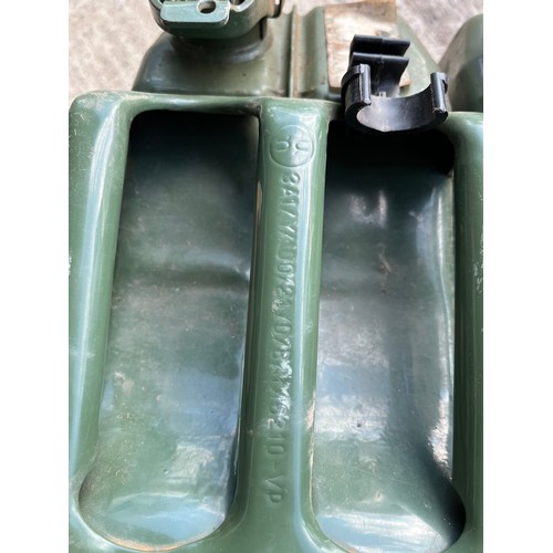 165 - 1x good 20L jerry can c2021