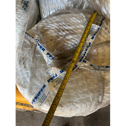 168 - Coil of 20mm polyester rope