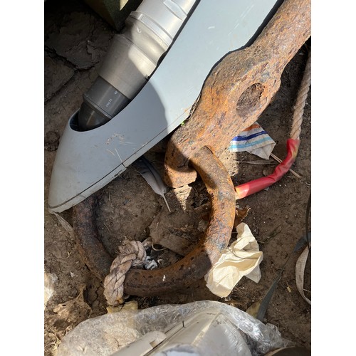 181 - Ships anchor with chain.