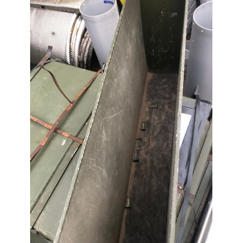 230 - MOD - Tank tool box