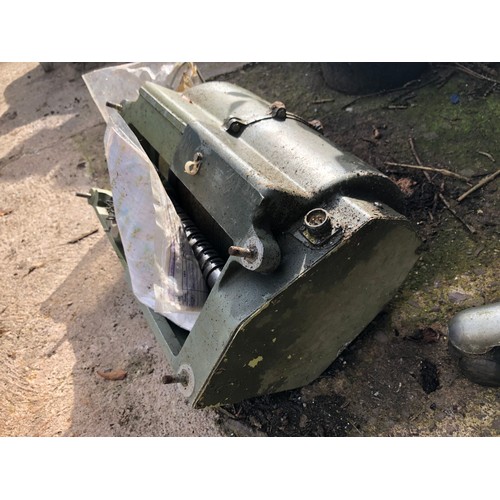 250 - Helicopter hydraulic winch c/w wire rope.
