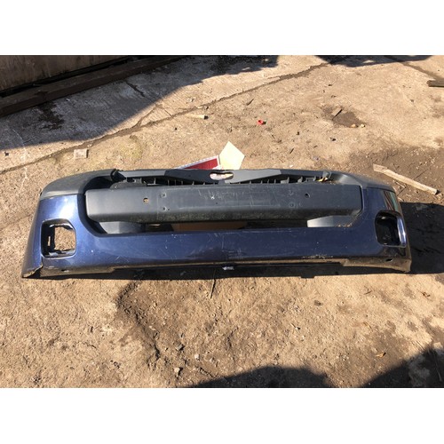 284 - Land Rover Bumper body panel. Make unknown