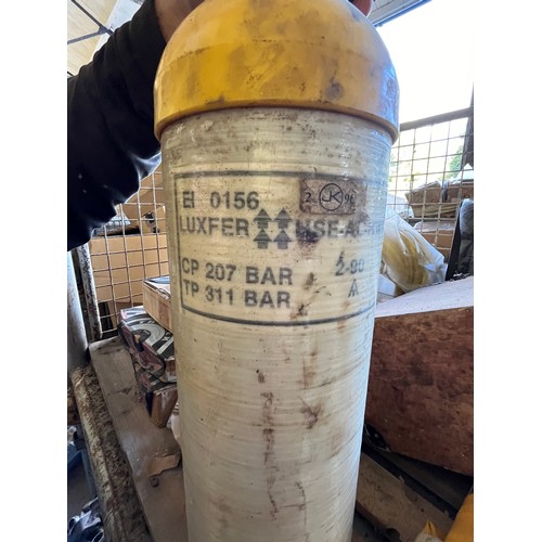 306 - MOD - Siebe Gorman 200 bar oxygen cylinder with valve assembly