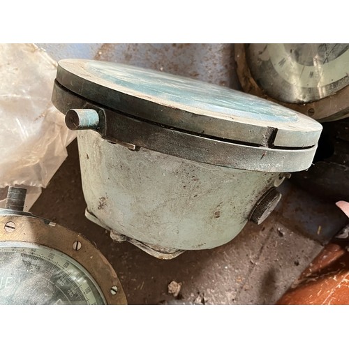 316 - MOD - Antique brass compass repeater unit.