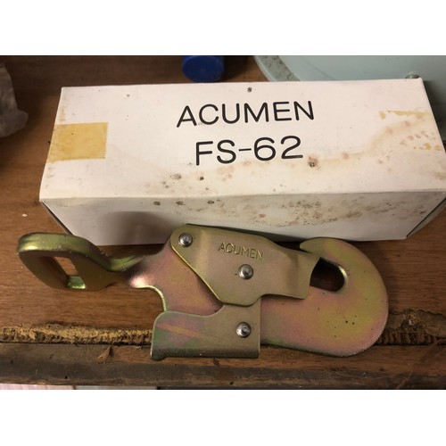 332 - MOD - Acumen FS-62 locking hook