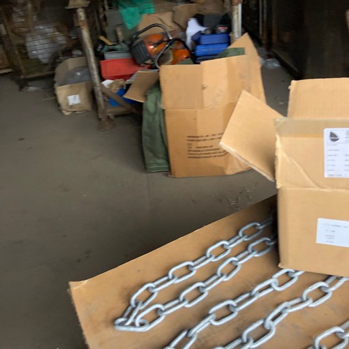 399 - MOD - 7 mm welded galvanised steel chain. Length 20 foot rated to 900kgs.