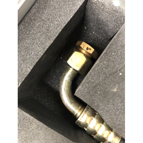 402 - MOD - 400 bar Hydraulic Testing kit. Hoses expired. Unused.