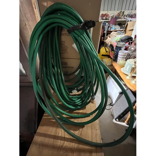 444 - Hosepipe with fittings