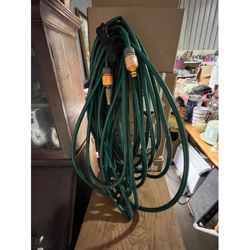 445 - Hosepipe with fittings