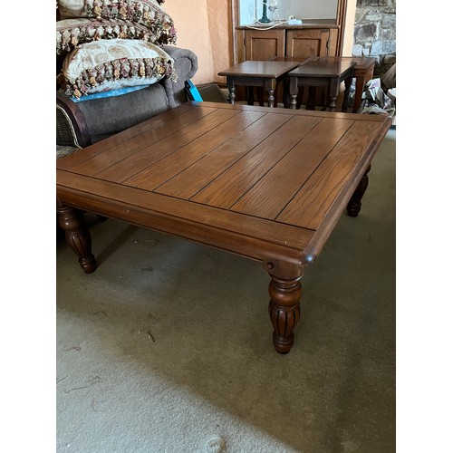 497 - Low lounge table