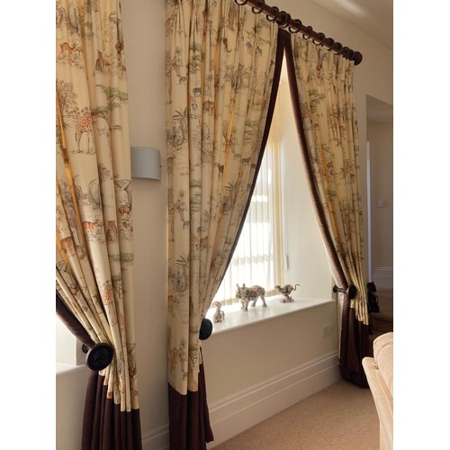 533 - Curtains with Walnut poles in a Safari theme. Includes curtains 114