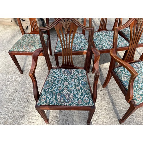 540 - Set of 6 Woodstock Reproductions dining chairs including carvers