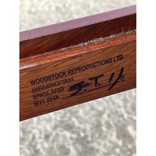 540 - Set of 6 Woodstock Reproductions dining chairs including carvers