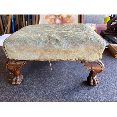 551 - Victorian walnut foot stall with claw feet