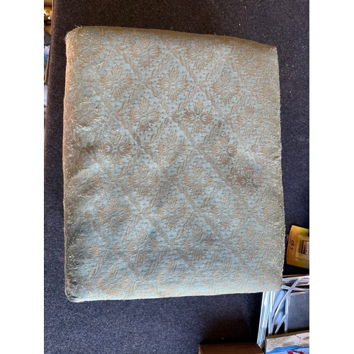 551 - Victorian walnut foot stall with claw feet