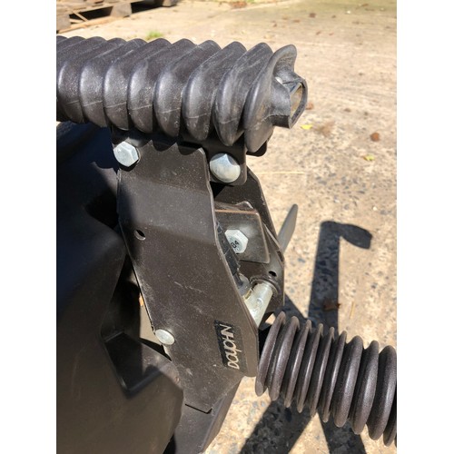 575 - Swivel chair by Dauphin.  good working condition