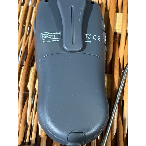 578 - Meat probe by Weber for barbecue use, c/w hand set. Battery operated.