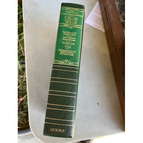 701 - Oscar Wilde compilation book by Octopus. First edition second impression 1983. ISBN 0 7064 1882 4